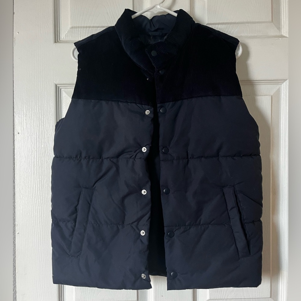 Boys Navy Puffer Vest size XL
